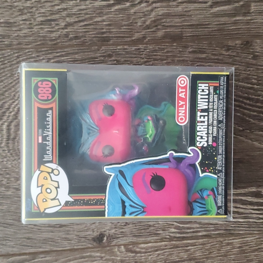 🎯 BLACKLIGHT Wanda Vision Scarlet Witch Target Exclusive Funko Pop #986